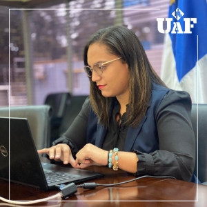 UAF realiza charla “Prevención LA/FT/PADM” para Sujetos Obligados